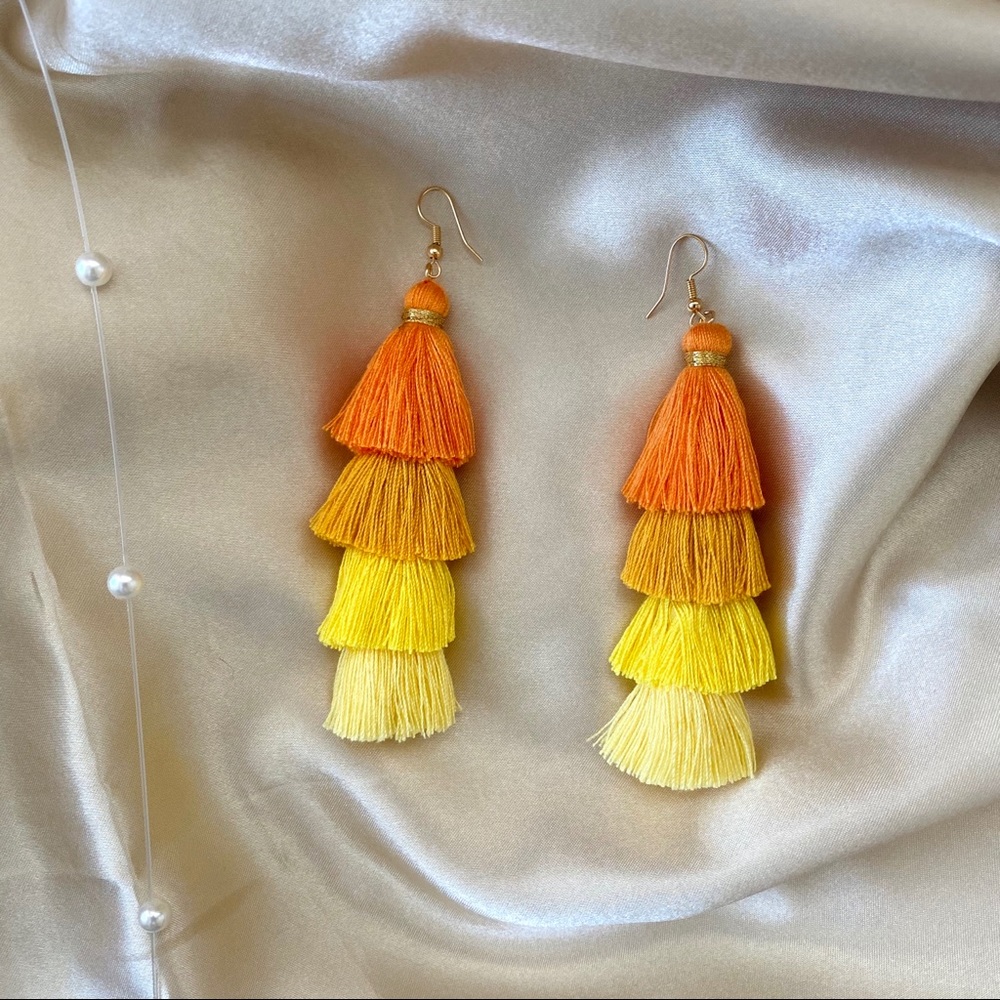 ❤️‍🔥𝕤𝕒𝕝𝕖❤️‍🔥 tassels earrings - Picture 4 of 6